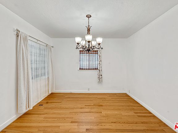 3rd image of 1215 W 59th St