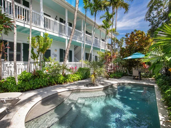 120 Angela St APT 102, Key West, FL 33040
