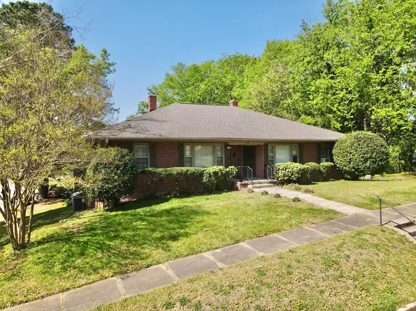 308 5th St, Clarksville, VA 23927