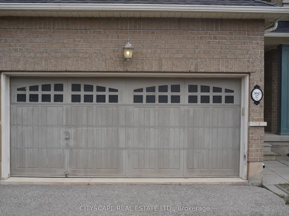 3045 Gladeside Ave #17, Oakville, ON L6M 0R3