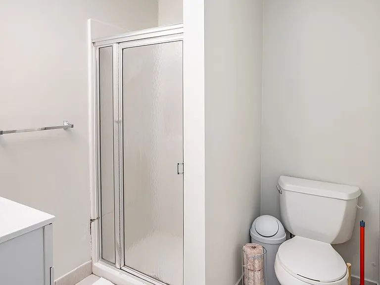 10 Strathmore Rd #A — Photo 25