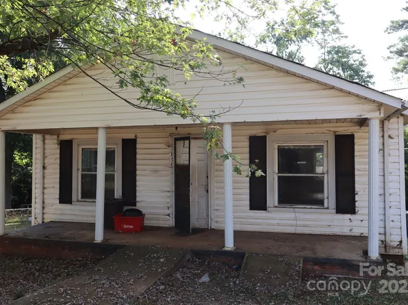 216 N Davis Ave, Newton, NC 28658