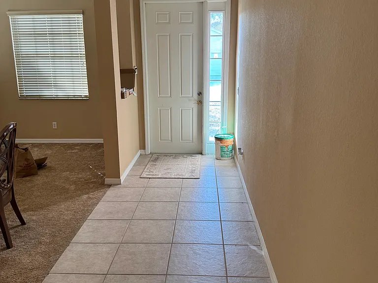 2693 Sunset Lake Dr — Photo 2