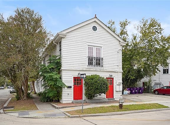 2nd image of 2902 Aubry St