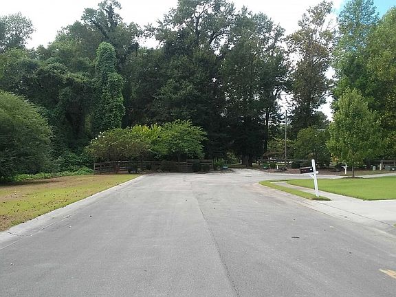 5th image of 117 Brookhaven Dr