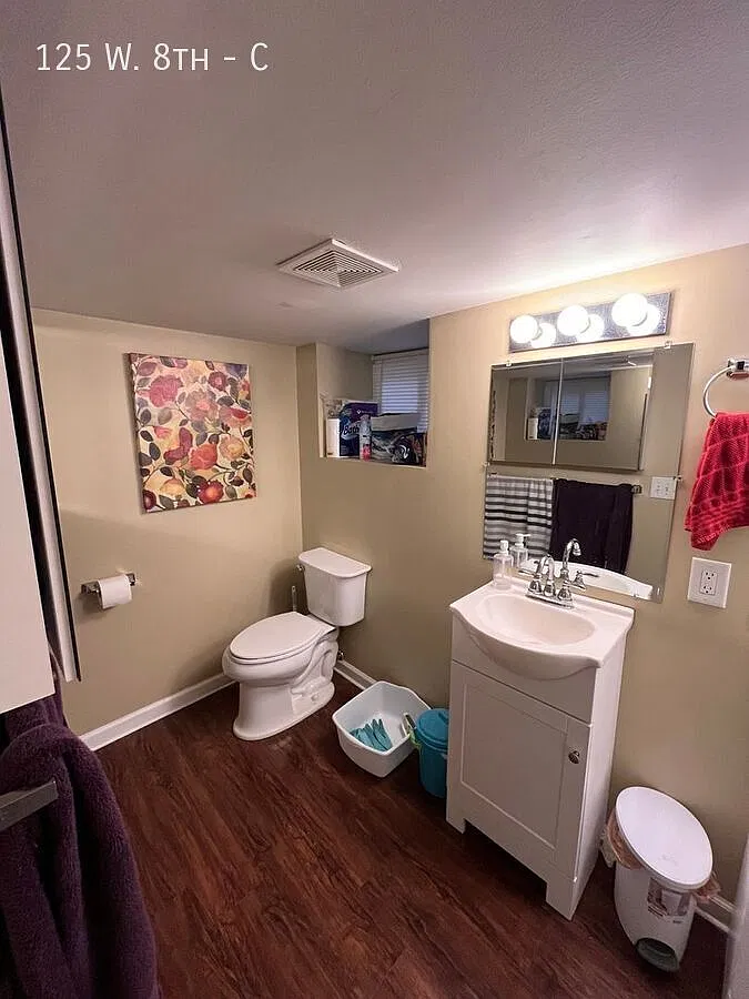 Beautiful 3 Bed Near OSU Medical Campus Available Fall 2026 — Photo 4