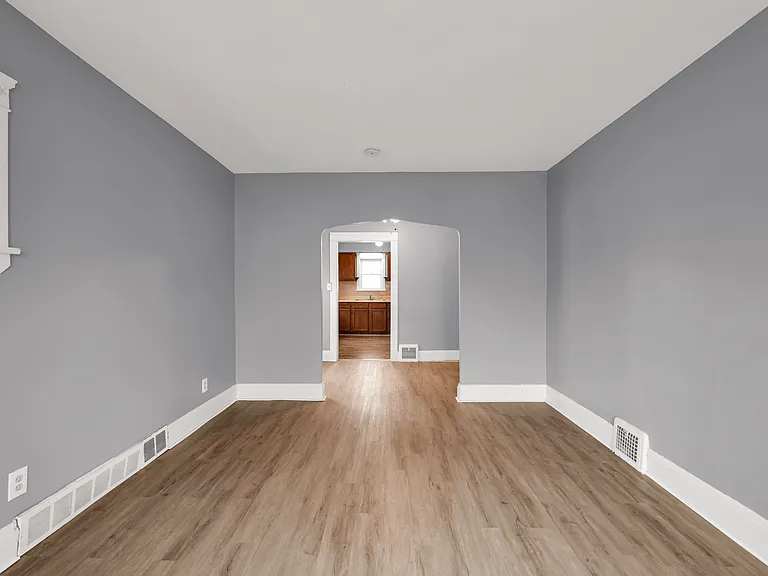 16119 Parkgrove Ave #2 — Photo 11
