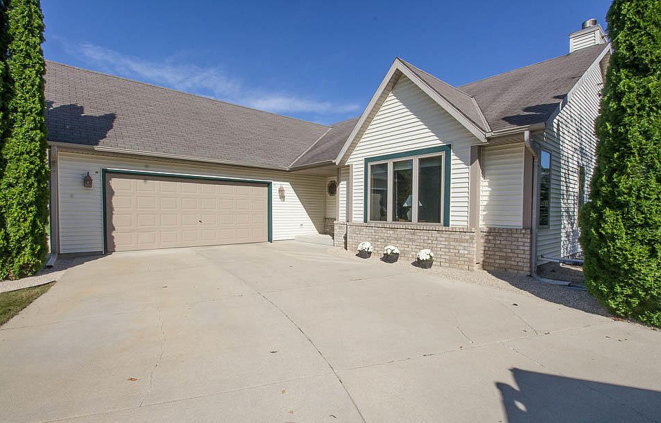 1st image of W310S2852 Wild Rose Ln