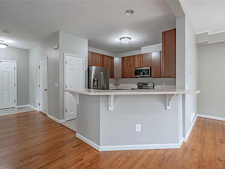 253 Milkweed Dr — Photo 13