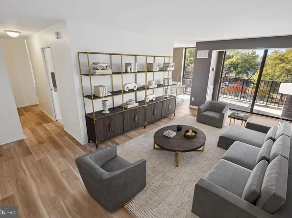 2311 Pimmit Dr APT 404, Falls Church, VA 22043