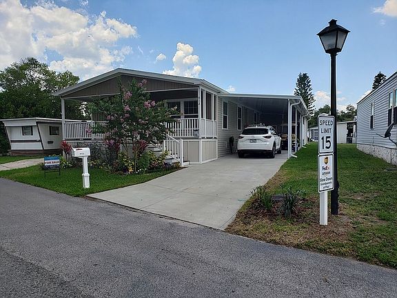 Full Drive with carport