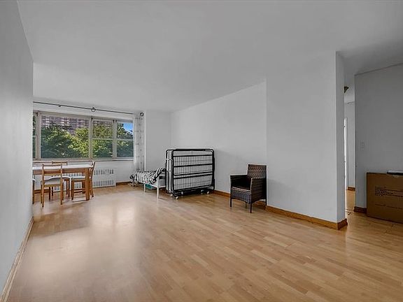 3rd image of 458 Neptune Ave APT 4C