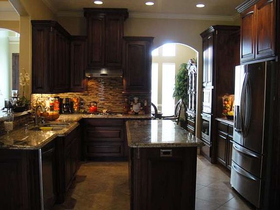 4th image of 8200 Lake Placid Dr