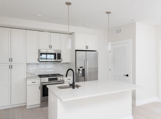 425 Border St #501, Boston, MA 02128