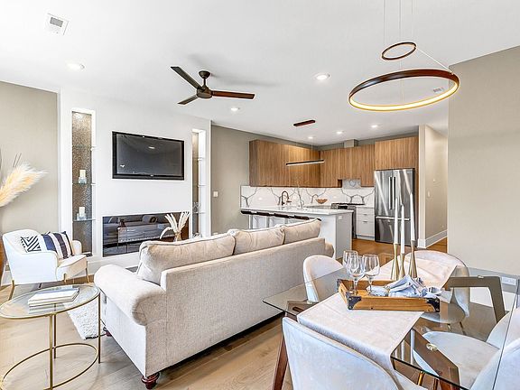 2nd image of 4846 S Saint Lawrence Ave #201