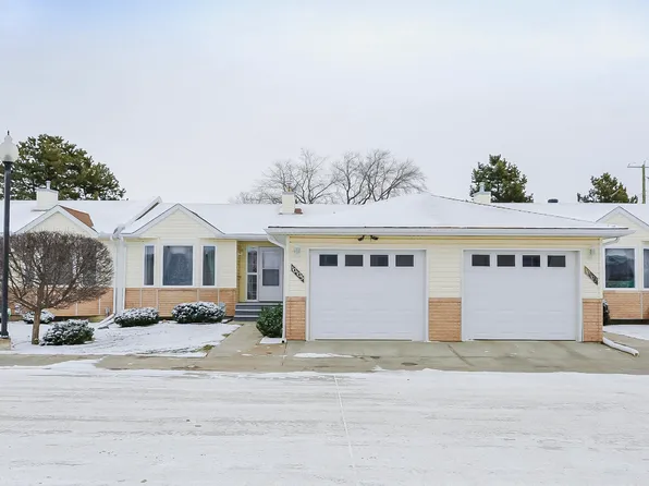 10105 105th St, Morinville, AB T8R 1V8