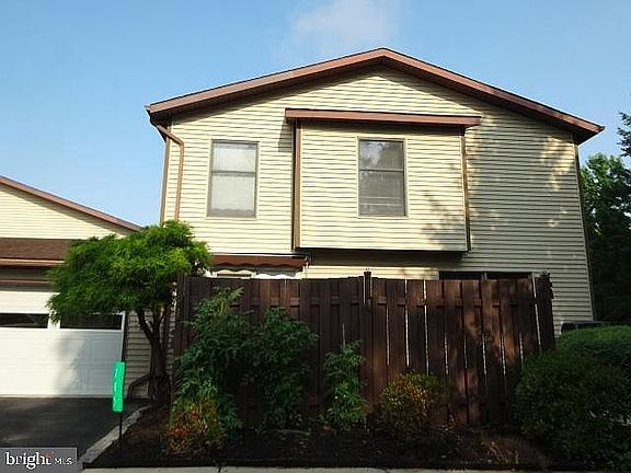 5th image of 205 Park Heights Ave
