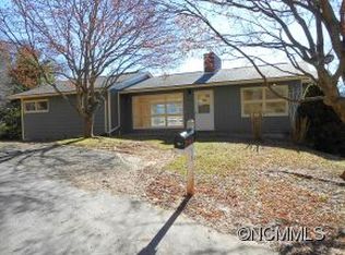 26 Grimball Dr, Waynesville, NC 28786