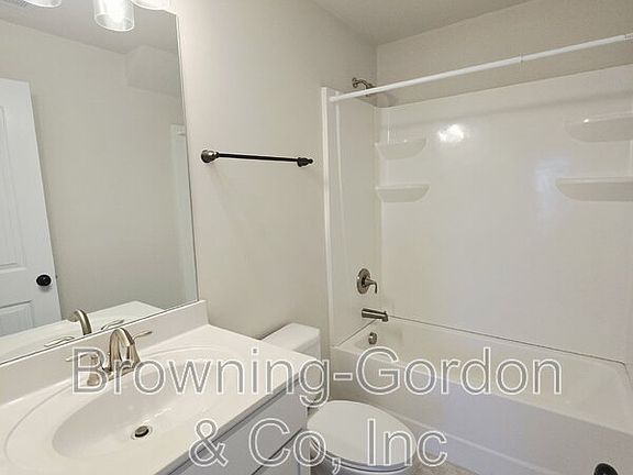 5th image of 2730 Sparrowgap Trl