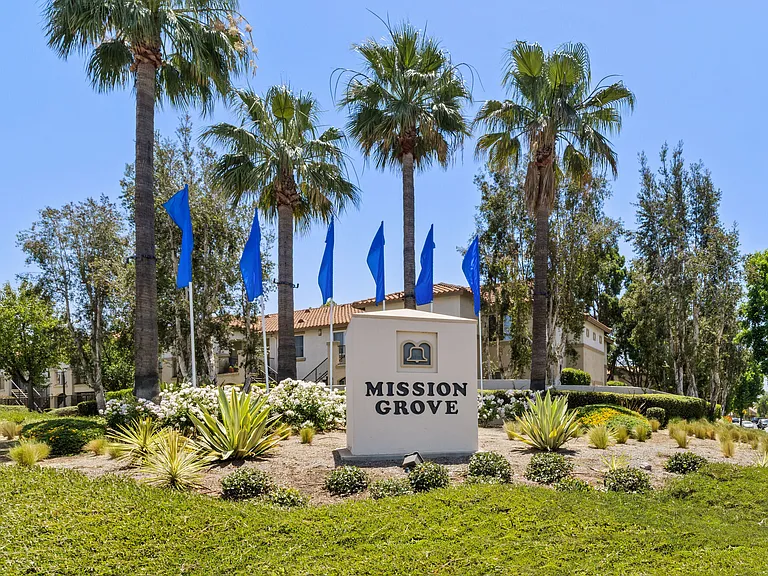 Mission Grove Park apartments community photo