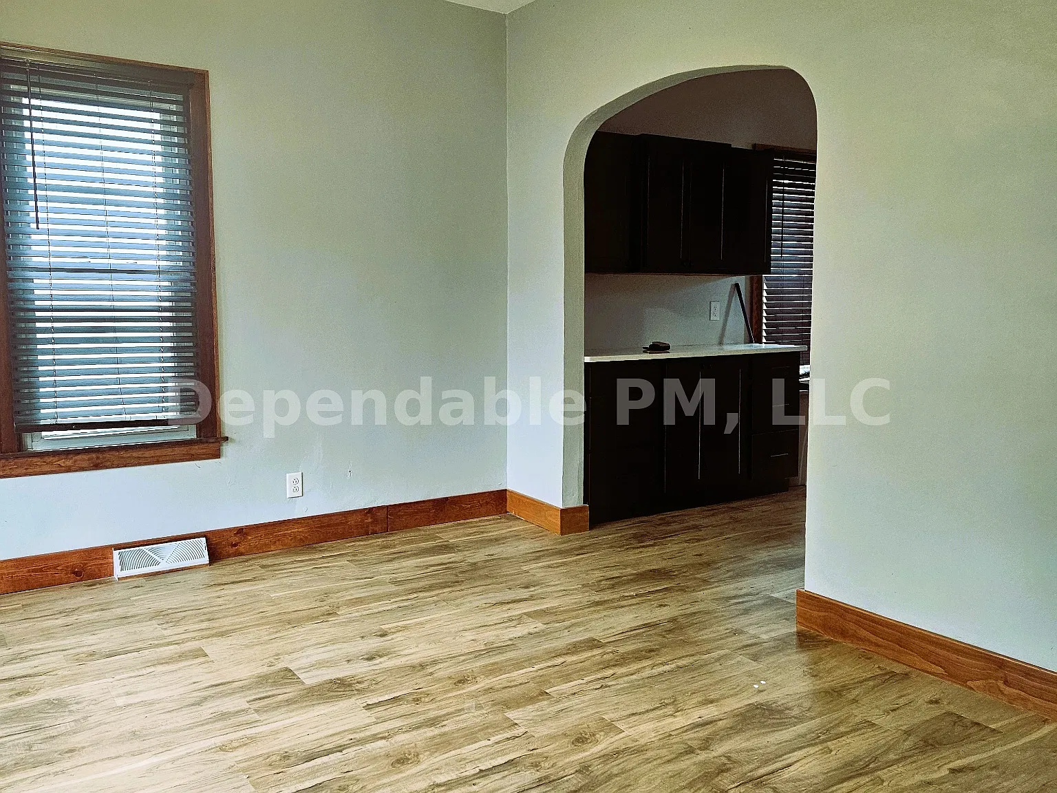 2 bed, 1.5 bath, 1282 sqft, $1,395 — Photo 4