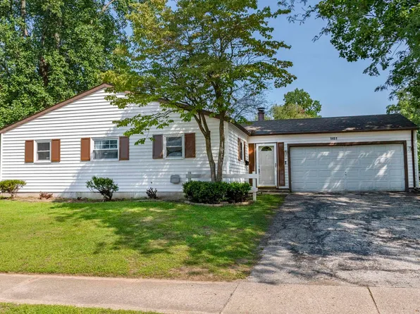 1451 Sutherland Ln, South Bend, IN 46614