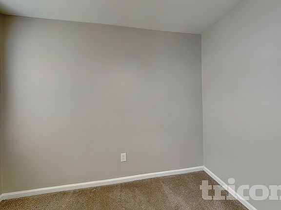 5th image of 106 Newport Dr