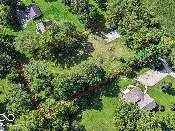 2nd image of 1479 E Cedar Thorn Dr