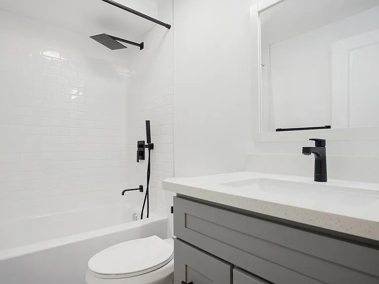 8101 Larson Avenue — Photo 10