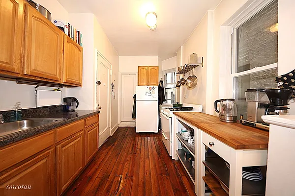 Rented by Corcoran | media 16