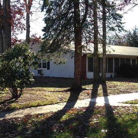 1st image of 303A Malvern Ct