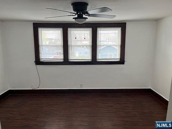 5th image of 122 Vreeland Ave Floor 2