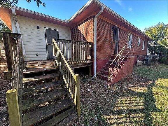 2nd image of 2264 Mark Trl