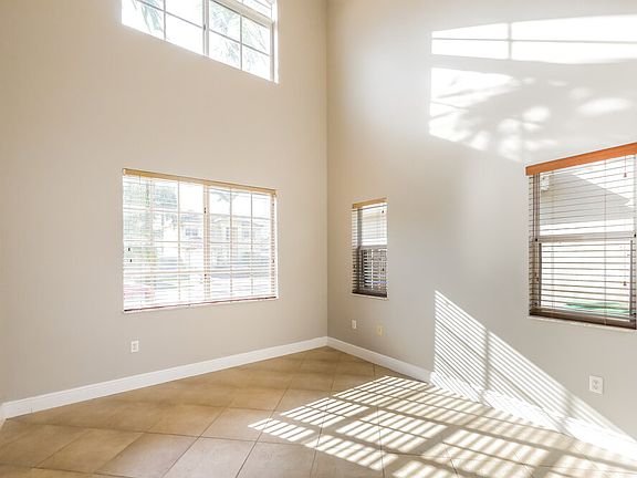 4th image of 21101 SW 88th Ct