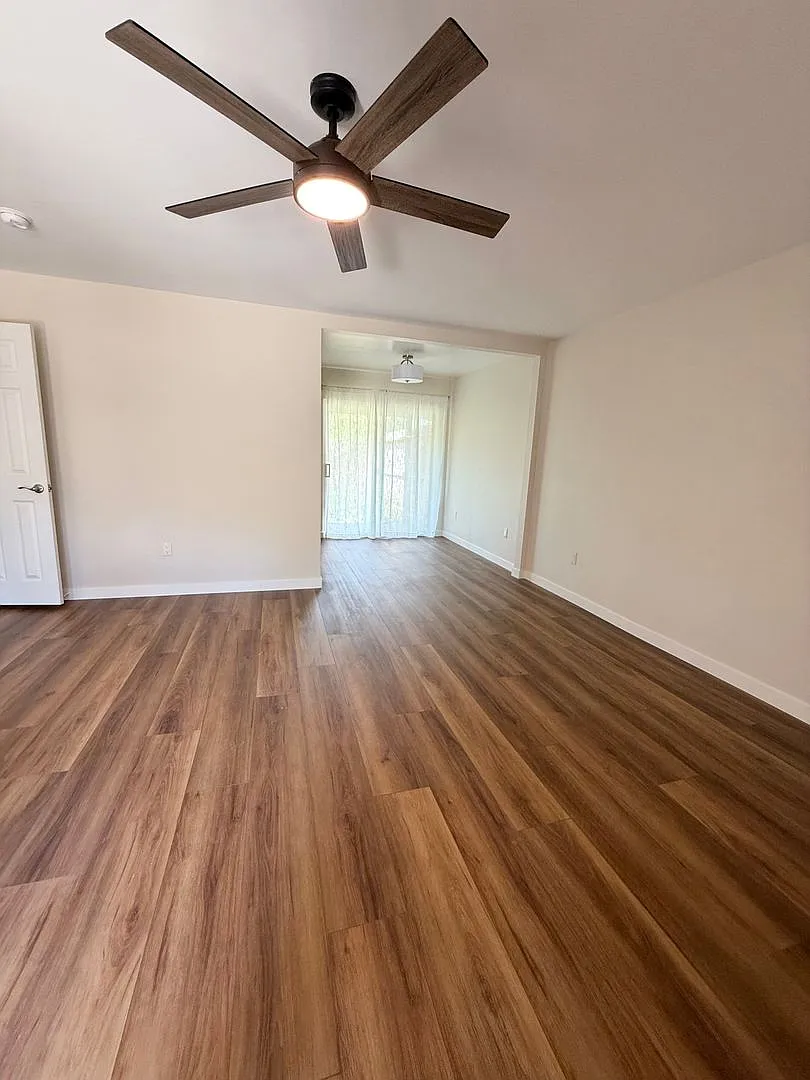 2 Bed 1.5 Bath Fully Remodeled Condo Available 9/15/2026!! *Do Not Disturb Tenants* — Photo 2