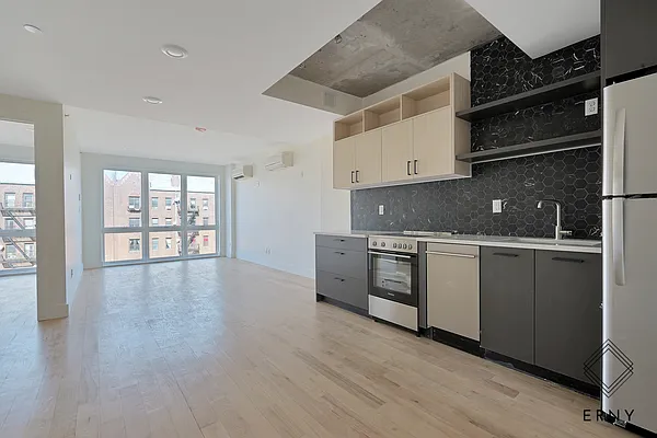 Rented by ERNY LLC | media 25