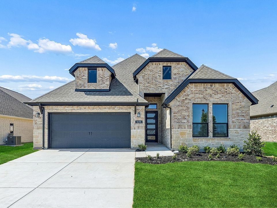 1st image of 1015 Goldenrod Dr