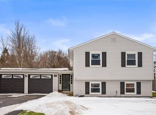 129 McGuire Rd, Rochester, NY 14616