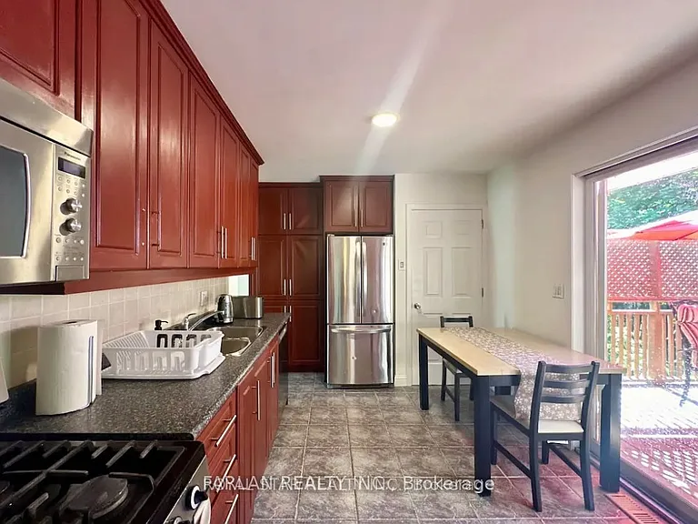 38 Lake Ave — Photo 9