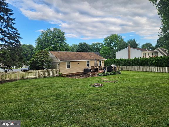 4th image of 715 Kenton Rd