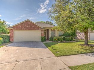 8471 Muirwood Trl, Fort Worth, TX 76137