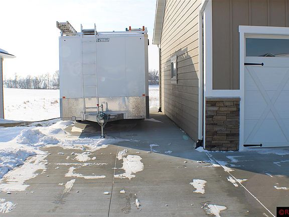 2nd image of 280 Oak Dr