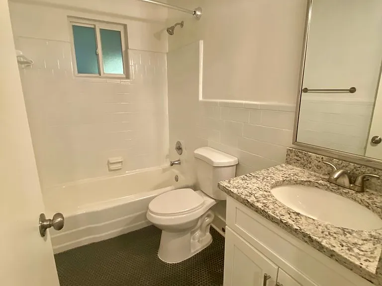 Oak Pointe Apartments — Photo 29