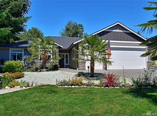 307 Lauder Ln, Camano Island, WA 98282