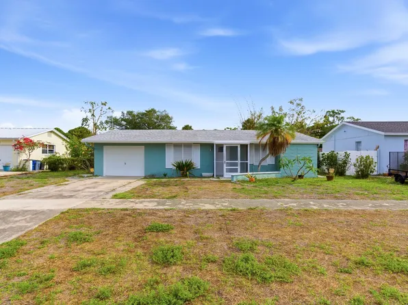 1032 Winsome Rd, North Fort Myers, FL 33903