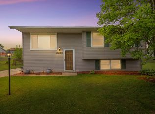 3263 W 74th Ln, Merrillville, IN