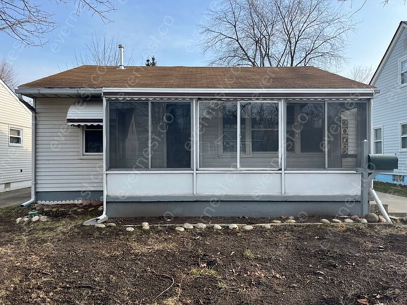 1st image of 20762 La Salle Blvd