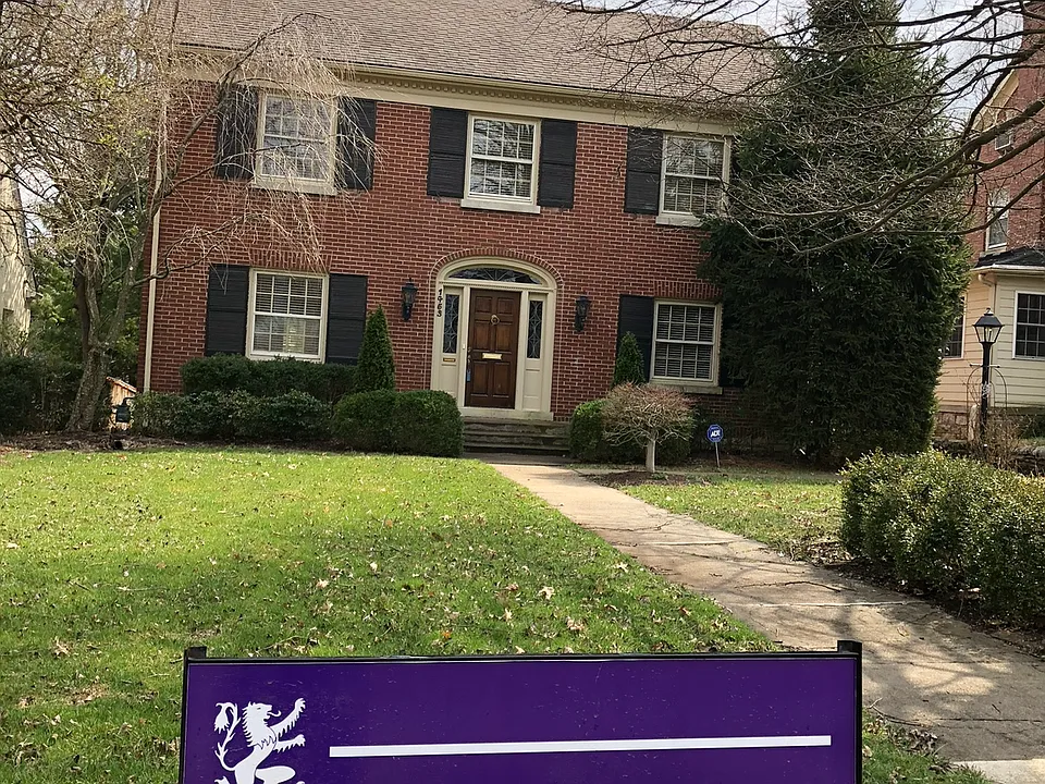 1453 Tates Creek Rd