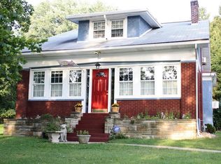 8844 Memorial Dr, Pittsburgh, PA 15237
