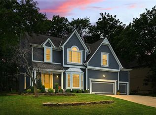 2021 SW Walden Dr, Lees Summit, MO 64081